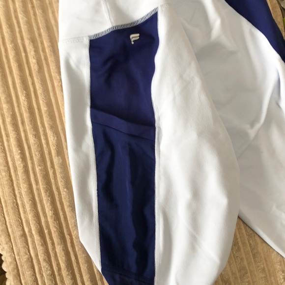 Fabletics Powerhold capris - Picture 3 of 3